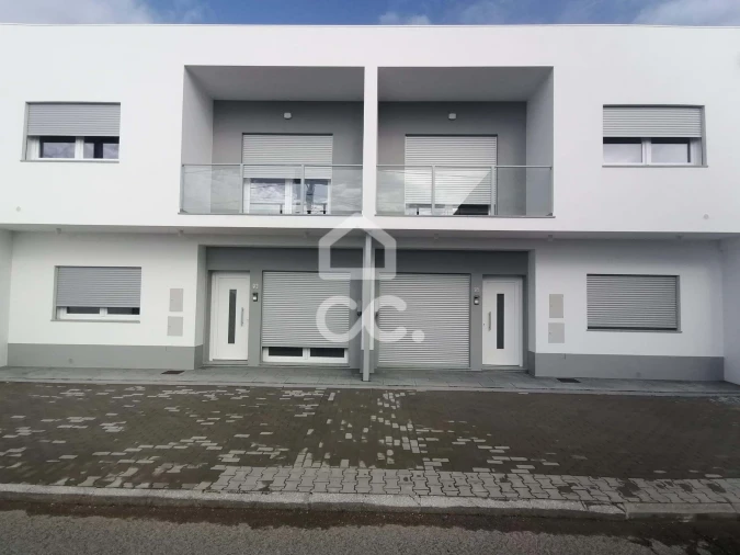 Moradia T4 para Venda em Lourinhã e Atalaia Foto 2