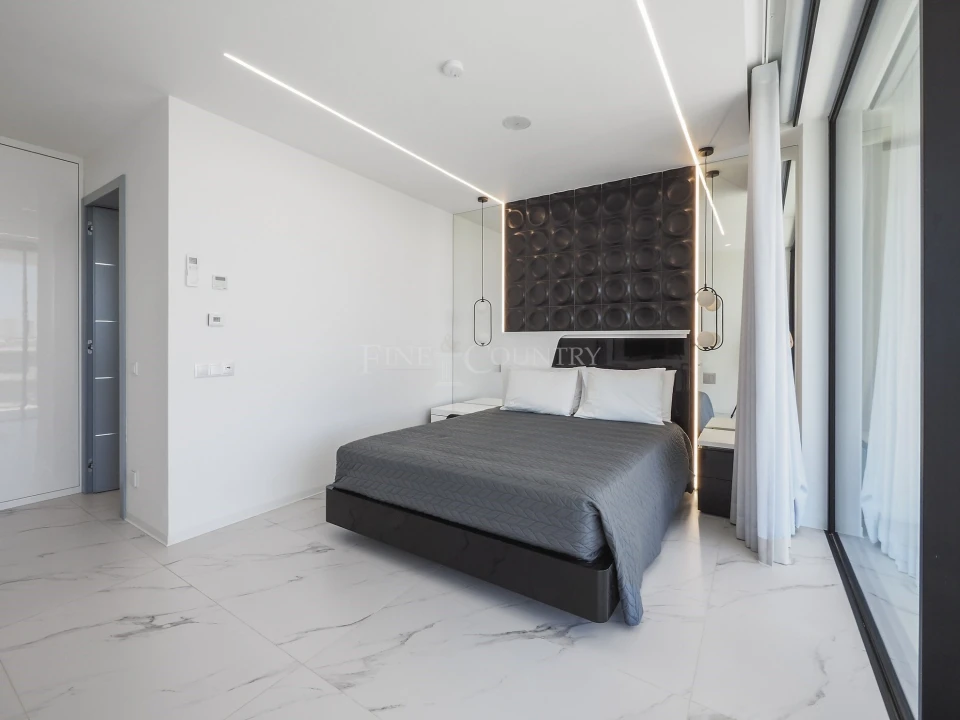 Moradia T5 para Venda em Porches Foto 34