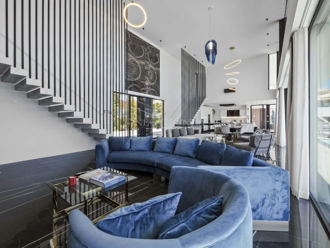 Moradia T5 para Venda em Porches Foto 7