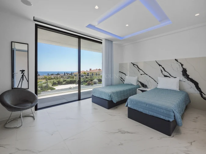 Moradia T5 para Venda em Porches Foto 30