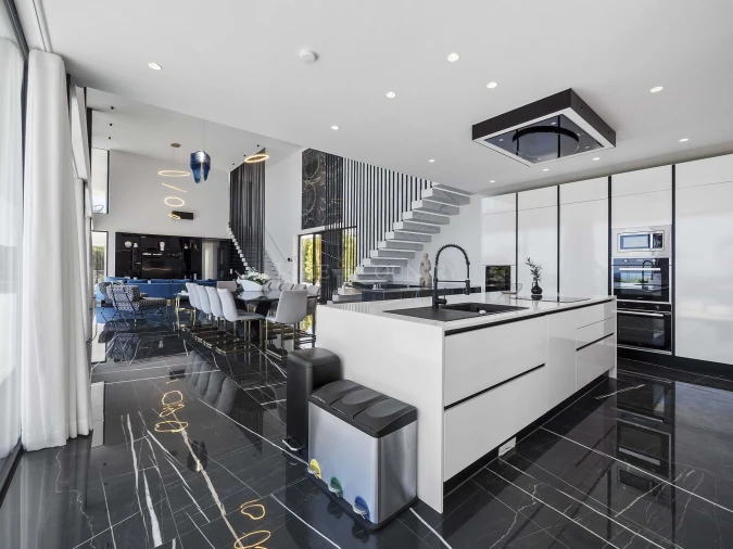 Moradia T5 para Venda em Porches Foto 10