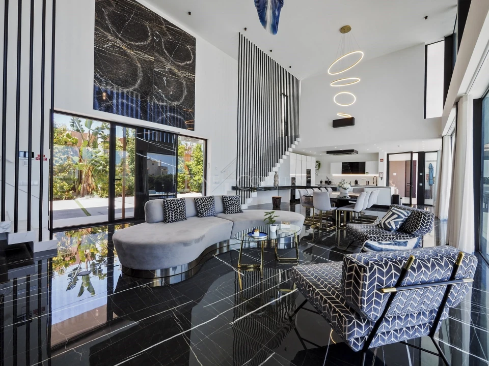 Moradia T5 para Venda em Porches Foto 6