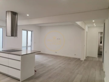 Apartamento T3 para Venda em Portimão