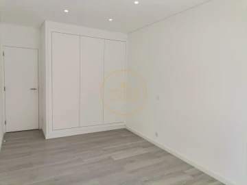 Apartamento T3 para Venda em Portimão