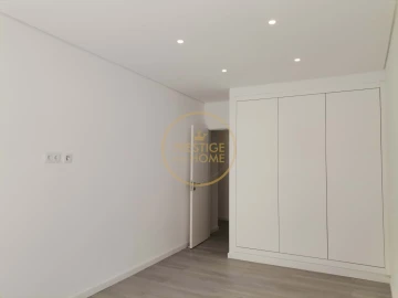 Apartamento T3 para Venda em Portimão