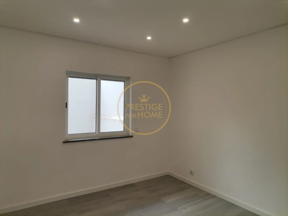 Apartamento T3 para Venda em Portimão Foto 34