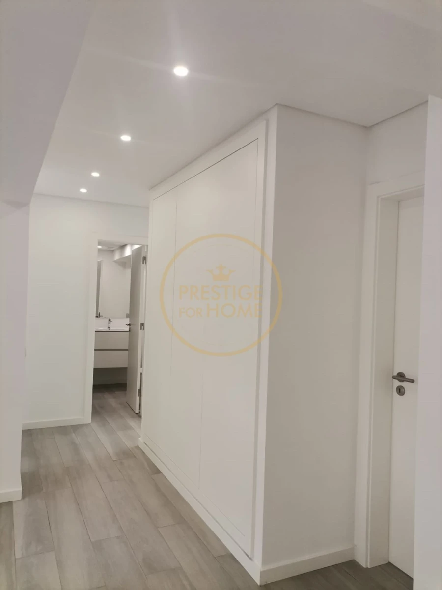 Apartamento T3 para Venda em Portimão Foto 18