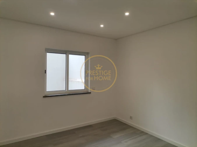Apartamento T3 para Venda em Portimão Foto 34