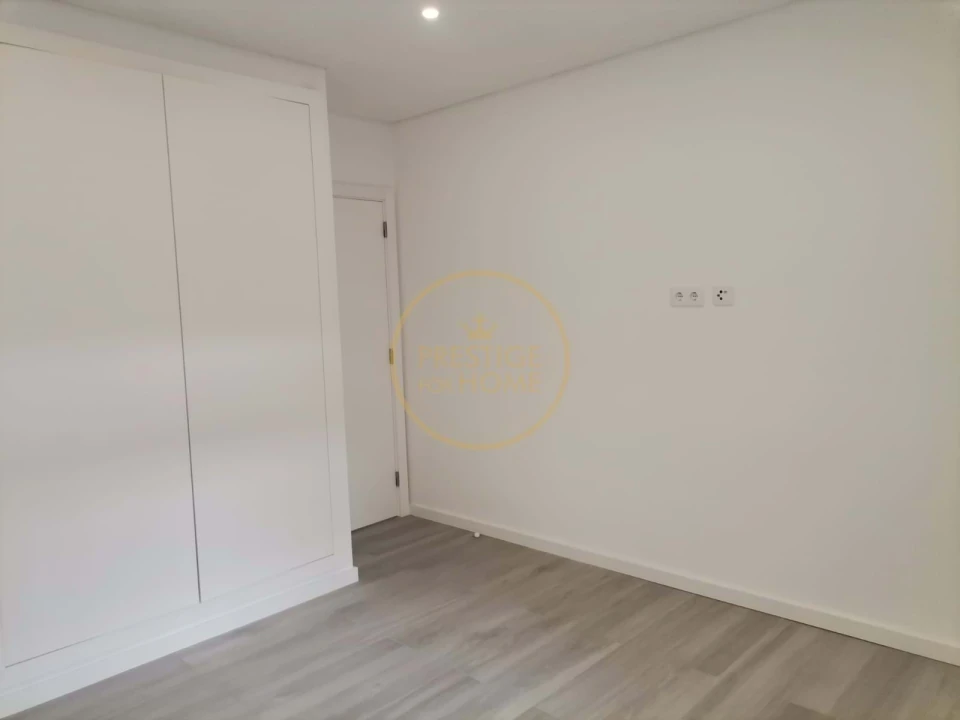 Apartamento T3 para Venda em Portimão Foto 36