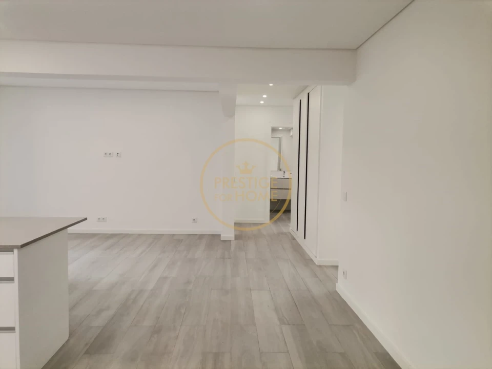 Apartamento T3 para Venda em Portimão Foto 6