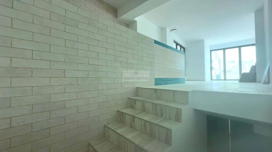 Negócio para Venda em Lagos (São Sebastião e Santa Maria) Foto 1