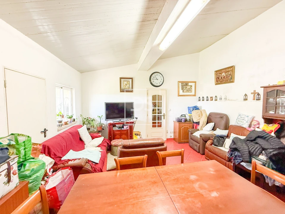 Moradia T3 para Venda em Carvoeira e Carmões Foto 2