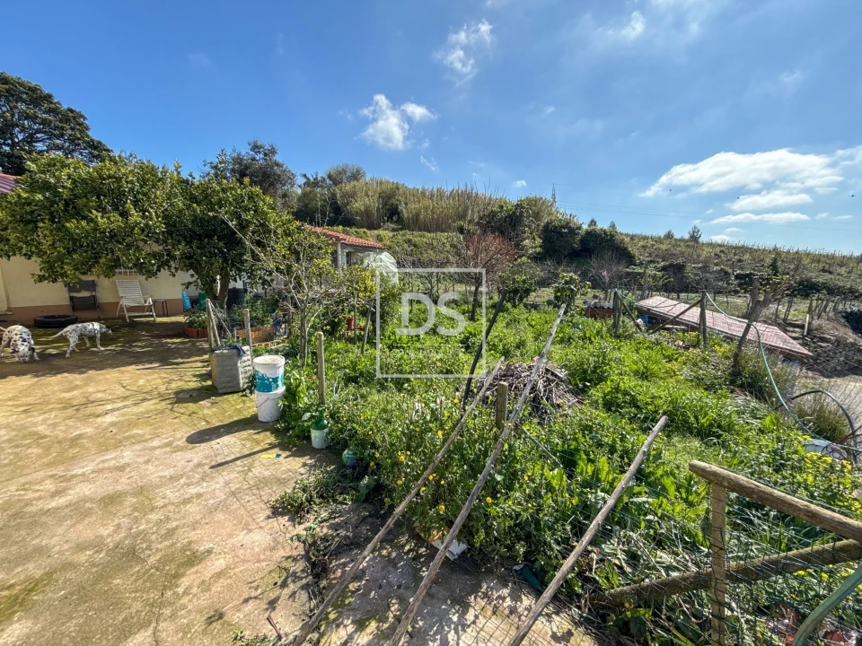 Moradia T3 para Venda em Carvoeira e Carmões Foto 16