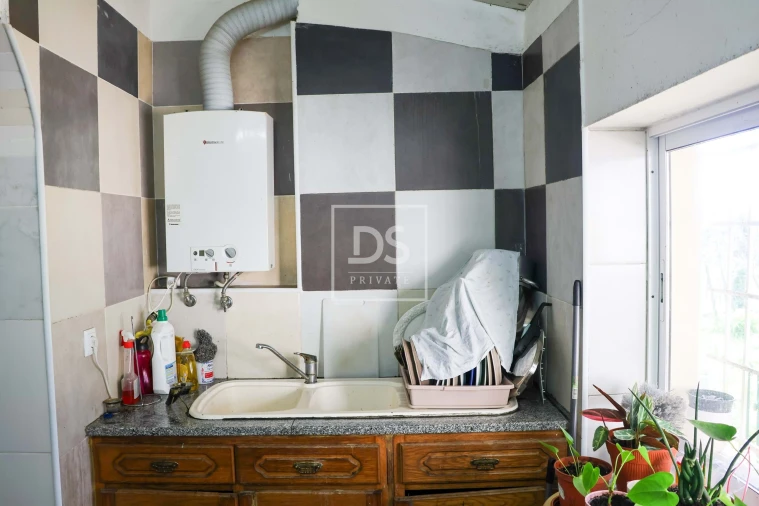 Moradia T3 para Venda em Carvoeira e Carmões Foto 6