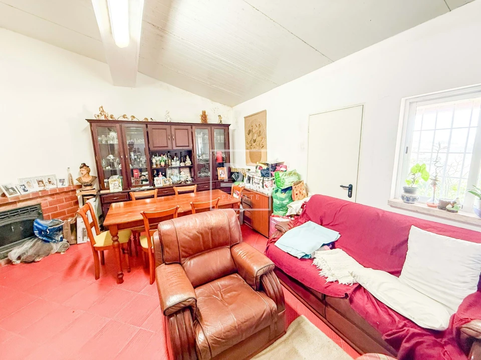 Moradia T3 para Venda em Carvoeira e Carmões Foto 4