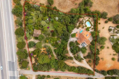 Moradia T4 para Venda em Loule (São Clemente)