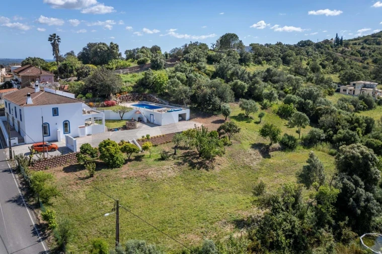 Moradia T5 para Venda em São Bartolomeu de Messines Foto 5