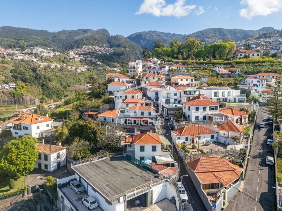 Moradia T4 para Venda em Imaculado Coração de Maria Foto 21