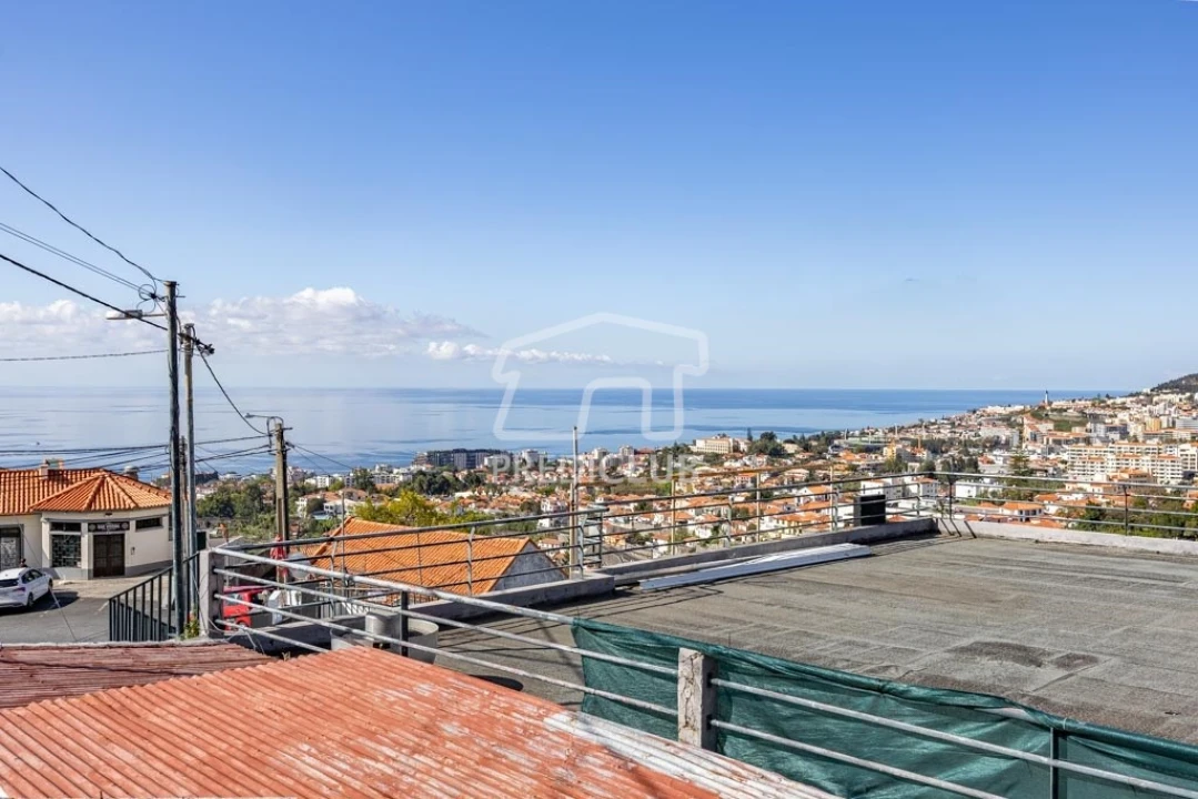 Moradia T4 para Venda em Imaculado Coração de Maria Foto 3