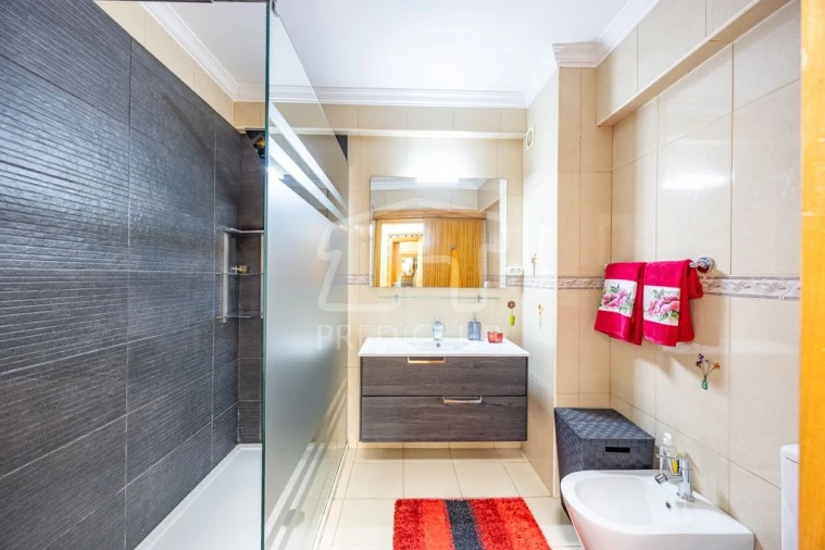 Apartamento T2 para Venda em Machico Foto 15