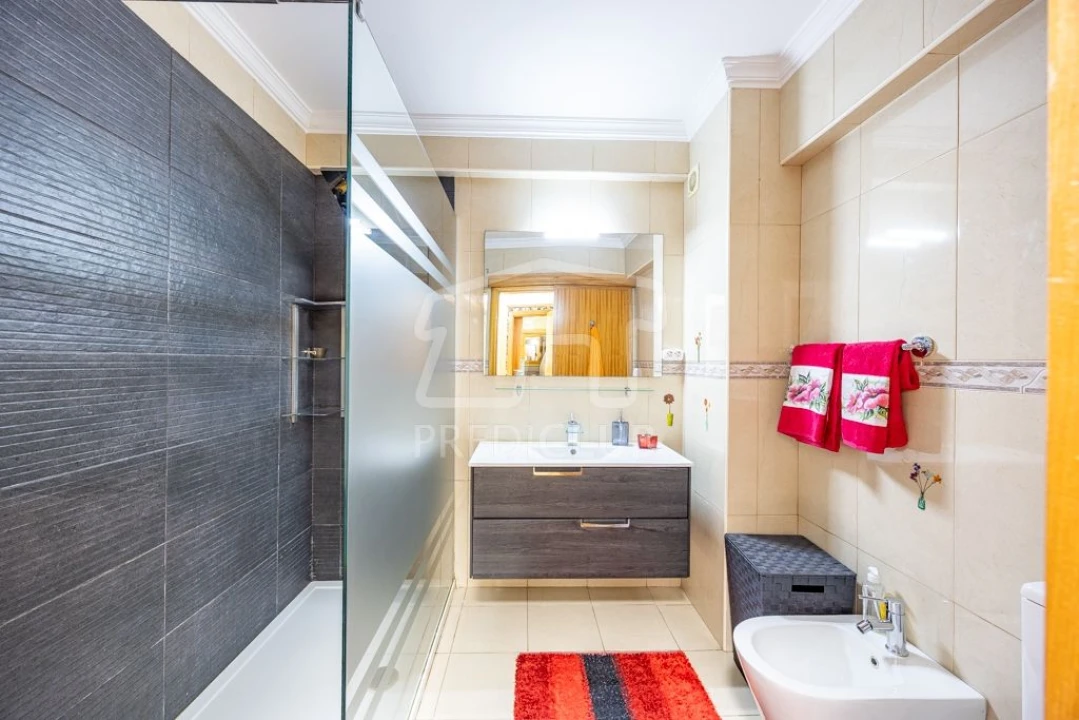 Apartamento T2 para Venda em Machico Foto 15