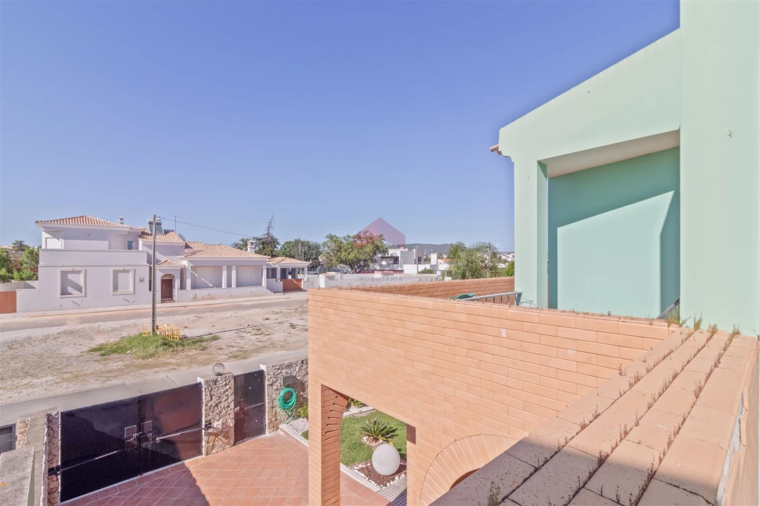 Moradia T4 para Venda em Almancil Foto 13