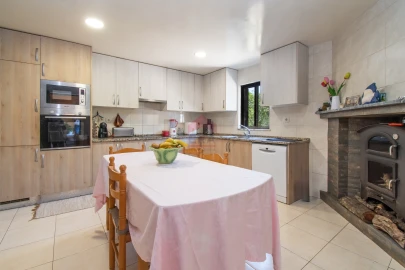 Moradia T6 para Venda em Loule (São Clemente)