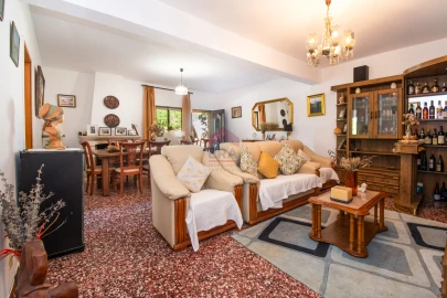 Moradia T6 para Venda em Loule (São Clemente)