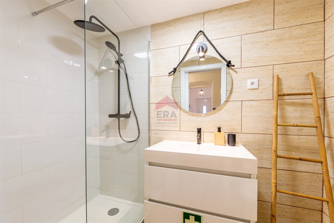 Moradia T3 para Venda em Santa Catarina da Fonte do Bispo Foto 30