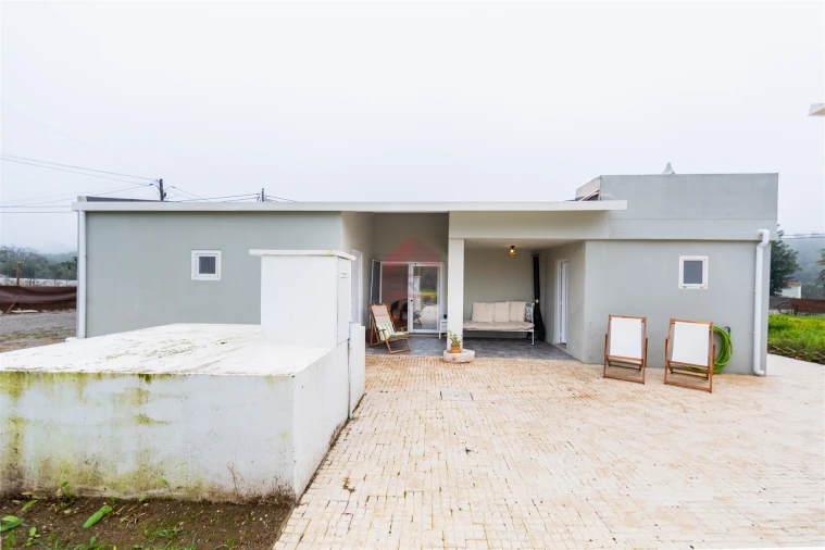 Moradia T3 para Venda em Santa Catarina da Fonte do Bispo Foto 6