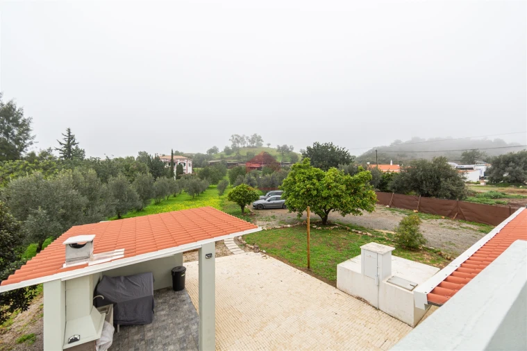 Moradia T3 para Venda em Santa Catarina da Fonte do Bispo Foto 7