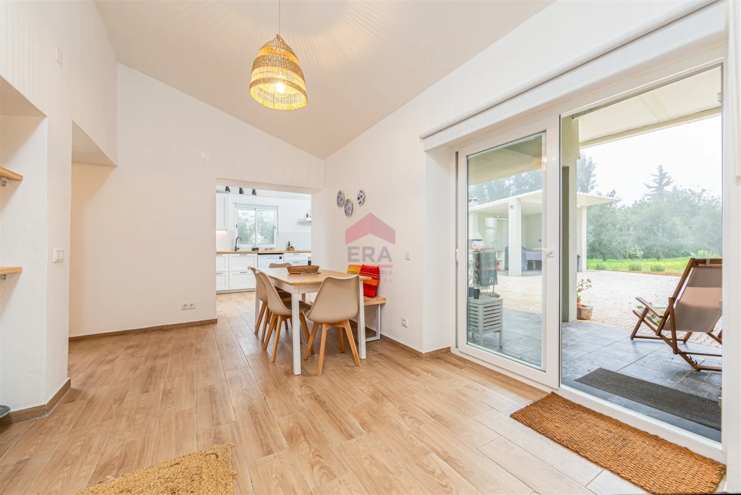 Moradia T3 para Venda em Santa Catarina da Fonte do Bispo Foto 13