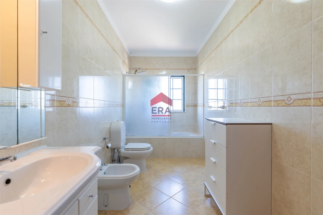 Moradia T3 para Venda em Pechão Foto 15