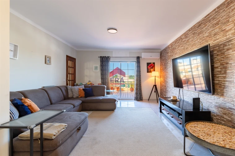 Moradia T3 para Venda em Pechão Foto 3