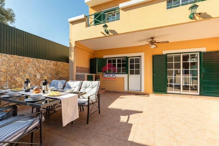 Moradia T3 para Venda em Pechão Foto 1