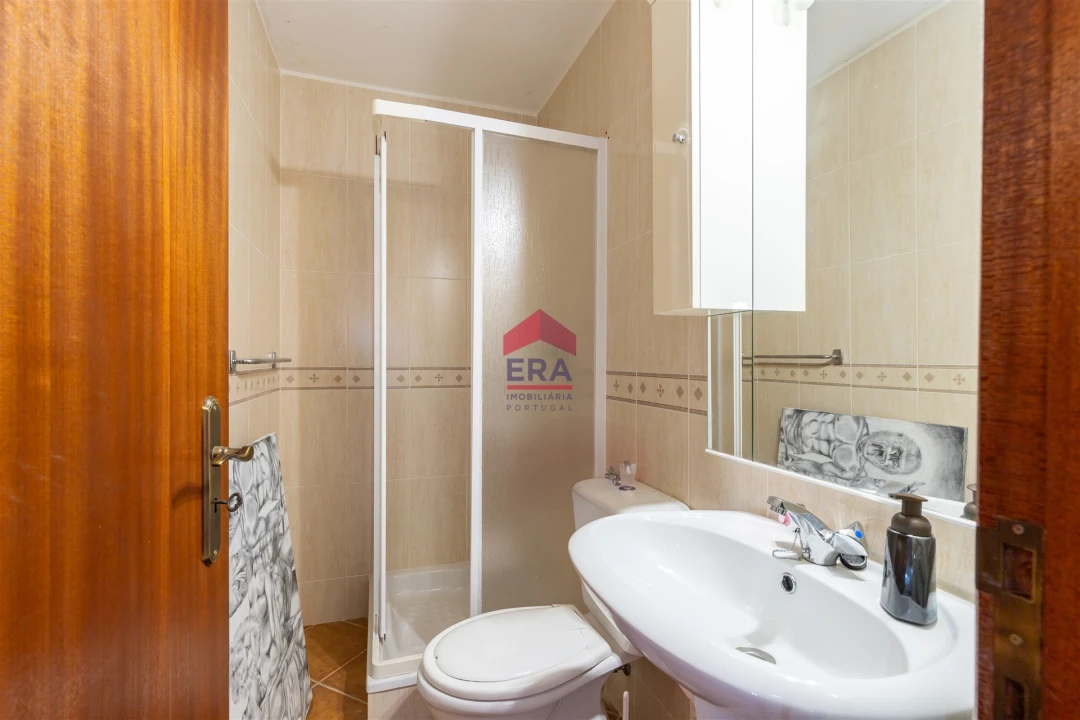 Moradia T3 para Venda em Pechão Foto 20