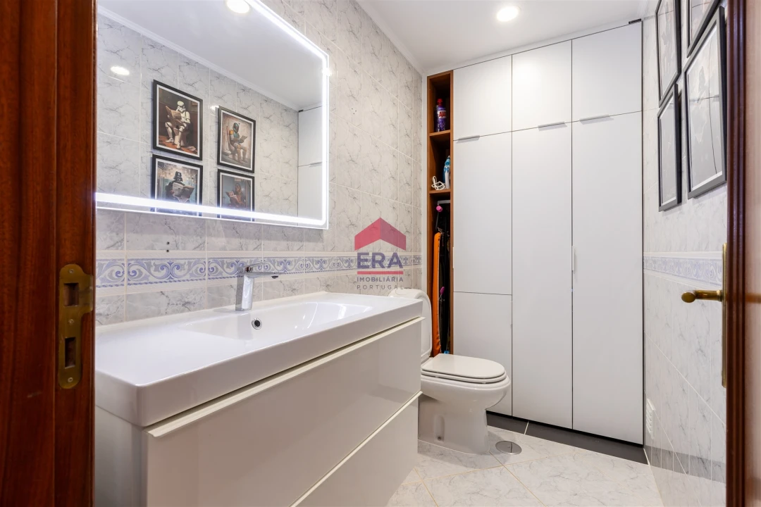 Moradia T3 para Venda em Pechão Foto 11