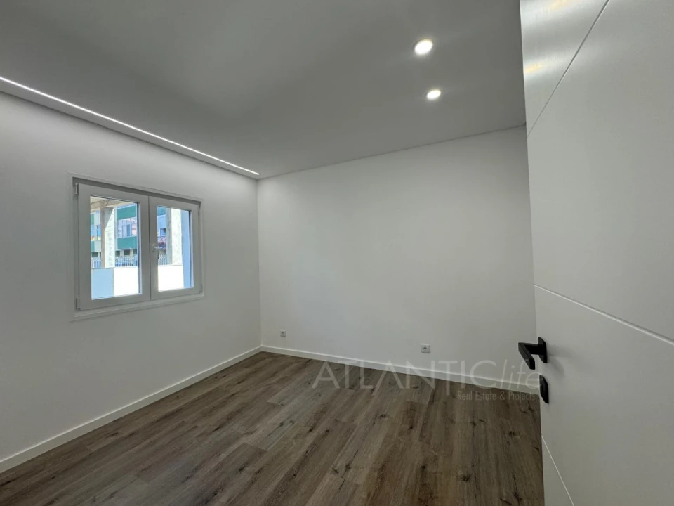 Moradia T4 para Venda em Agualva e Mira-Sintra Foto 11