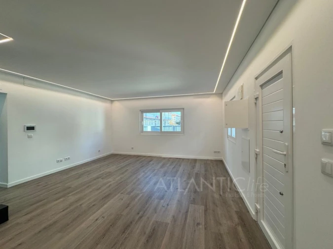 Moradia T4 para Venda em Agualva e Mira-Sintra Foto 7