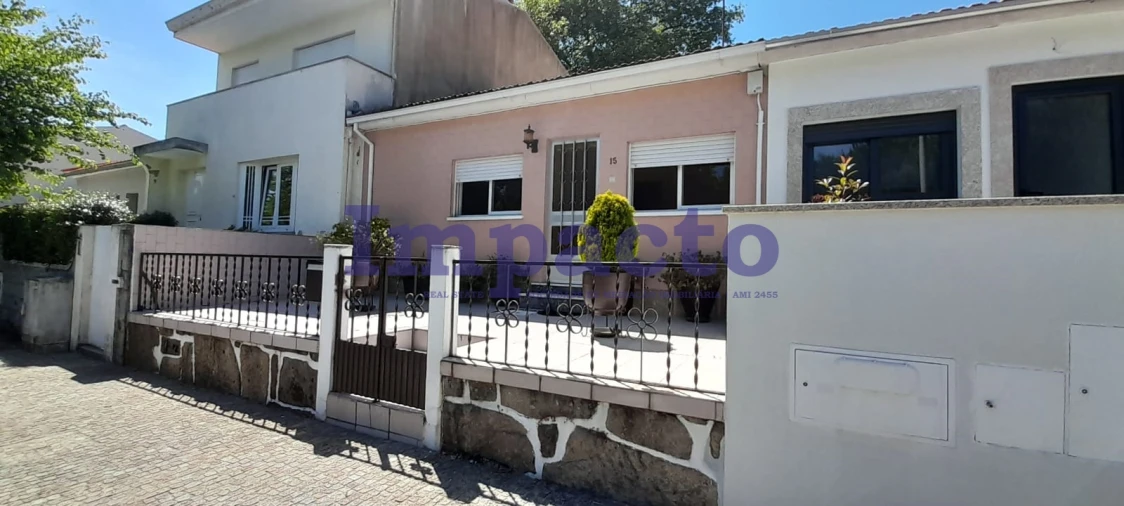 Moradia T2 para Venda em São João da Madeira Foto 2