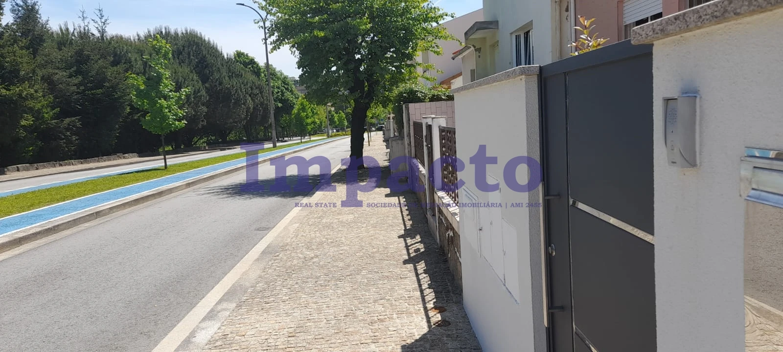 Moradia T2 para Venda em São João da Madeira Foto 1