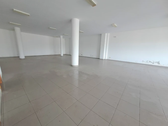 Loja para Arrendamento em Miranda do Douro Foto 6