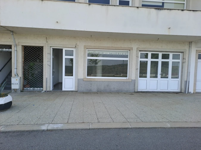 Loja para Arrendamento em Miranda do Douro Foto 12