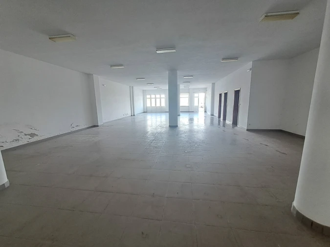 Loja para Arrendamento em Miranda do Douro Foto 4