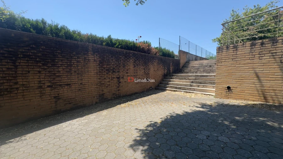 Loja para Venda em Avintes Foto 13