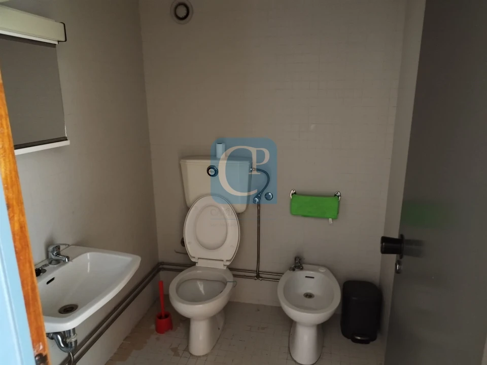 Escritório para Arrendamento em Paranhos Foto 10