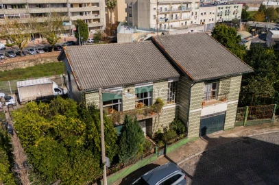 Moradia T4 para Venda em Braga (São José de São Lázaro e São João do Souto)