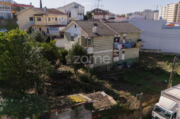 Moradia T4 para Venda em Braga (São José de São Lázaro e São João do Souto) Foto 42