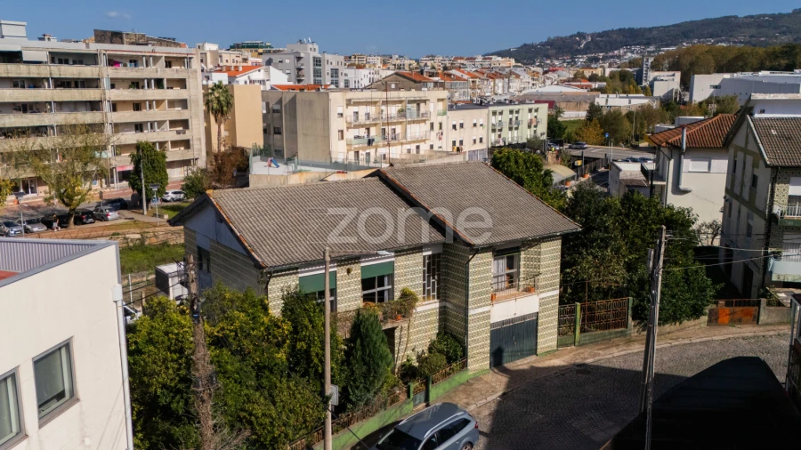 Moradia T4 para Venda em Braga (São José de São Lázaro e São João do Souto)
