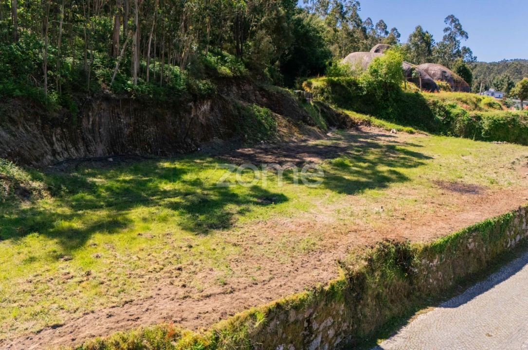 Terreno para Venda em Braga (Maximinos, Sé e Cividade) Foto 9